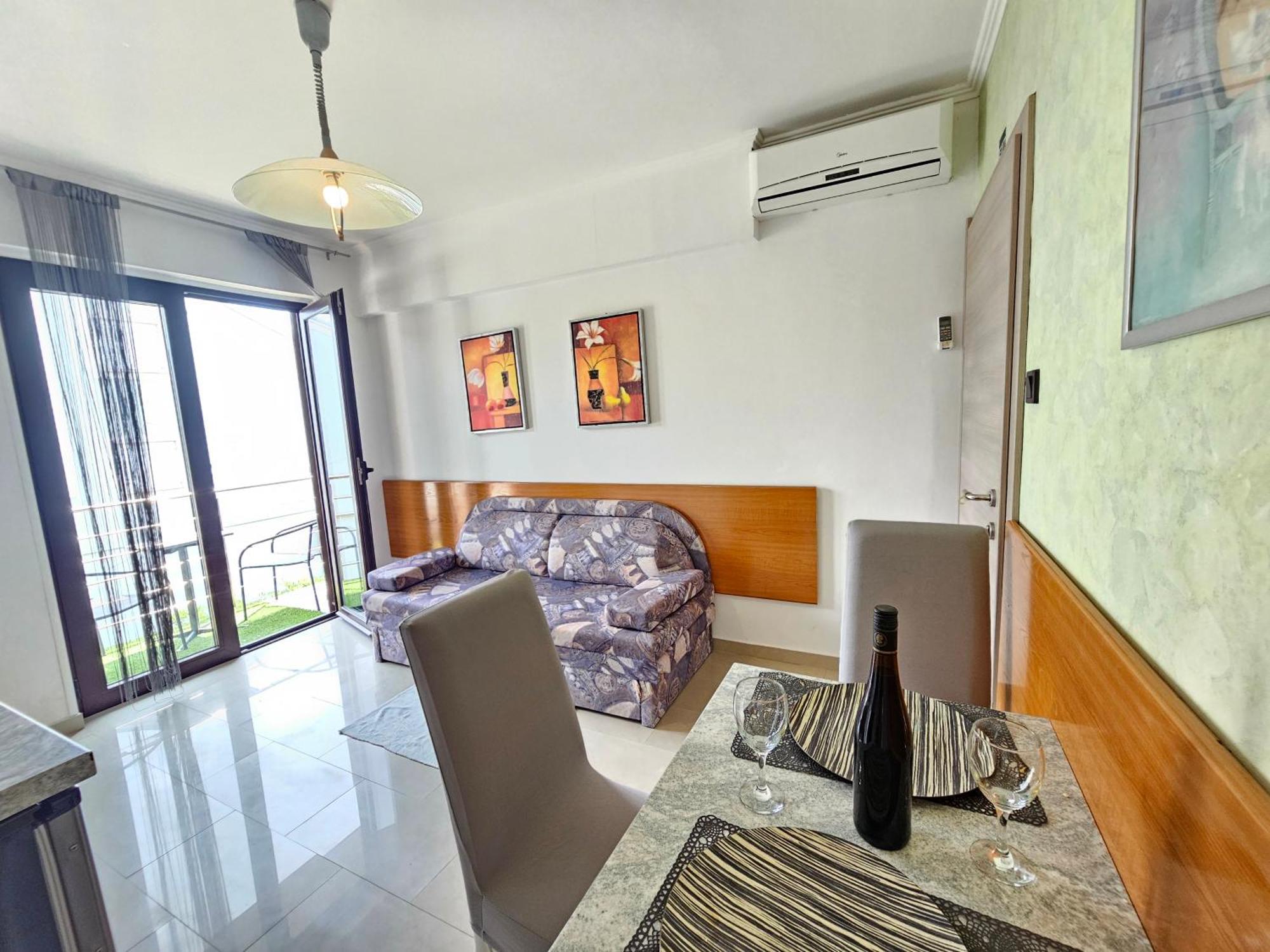 Apartments Villa Vera Novi Vinodolski Zewnętrze zdjęcie