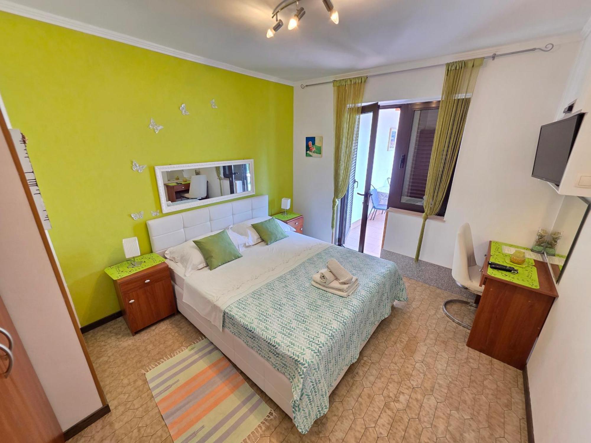 Apartments Villa Vera Novi Vinodolski Zewnętrze zdjęcie